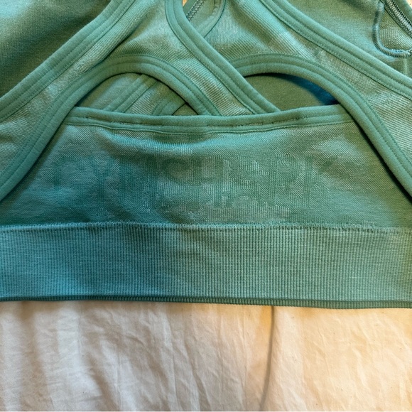 Gymshark Bra - Picture 3 of 6